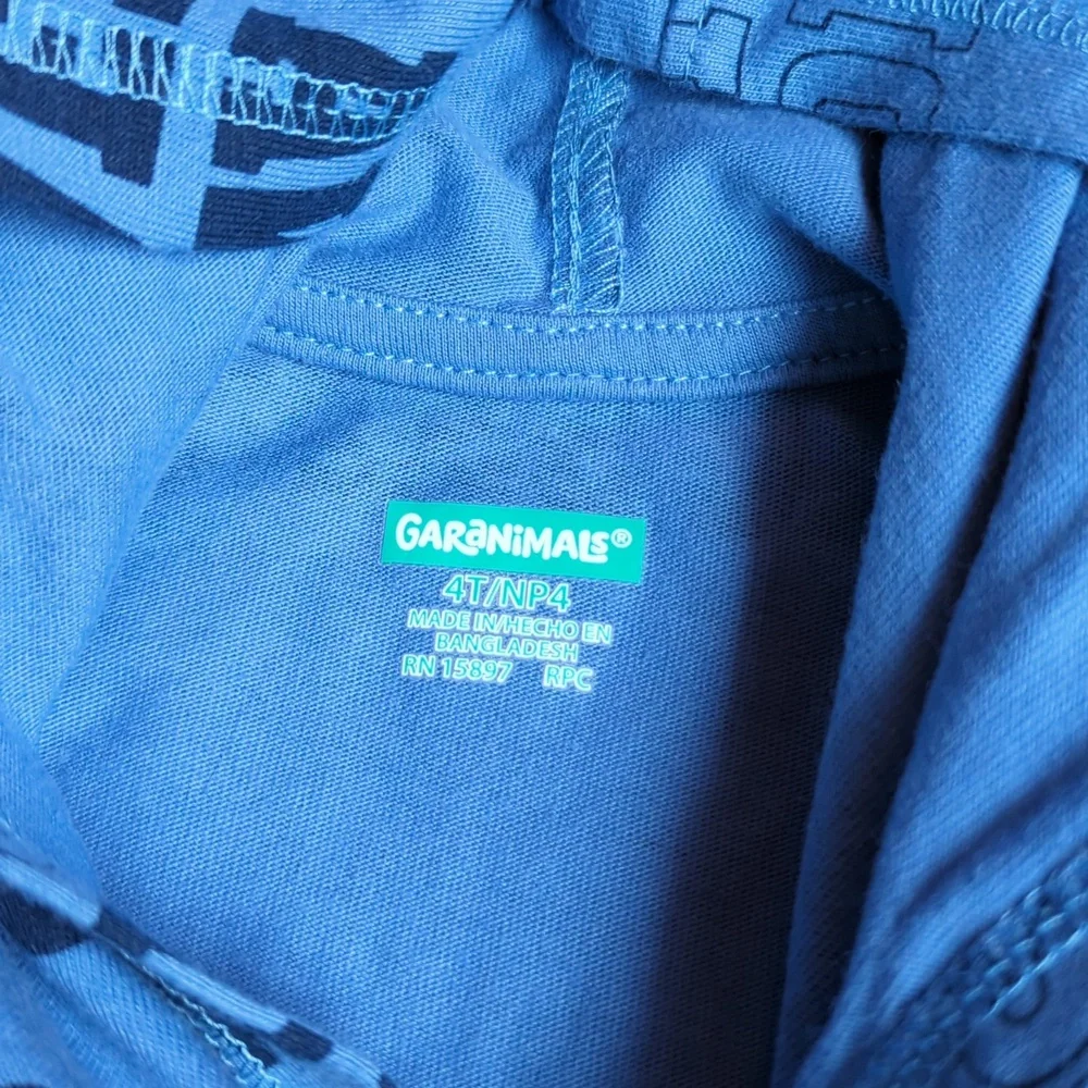 Garanimals reposhing this